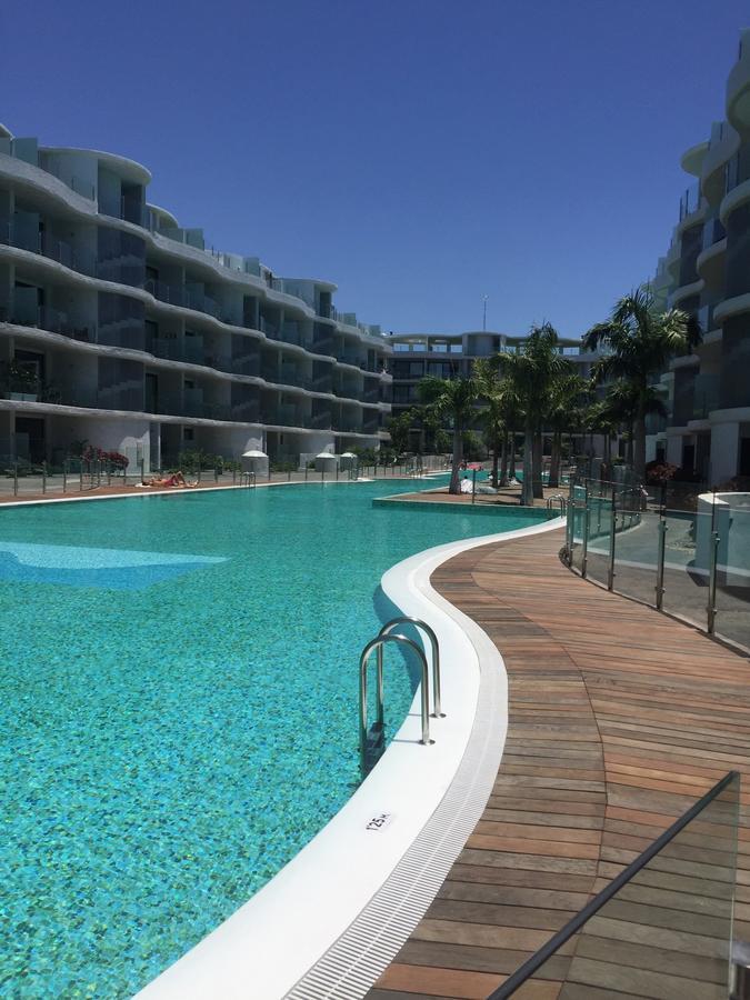 Las Olas Apartment Арона Екстериор снимка